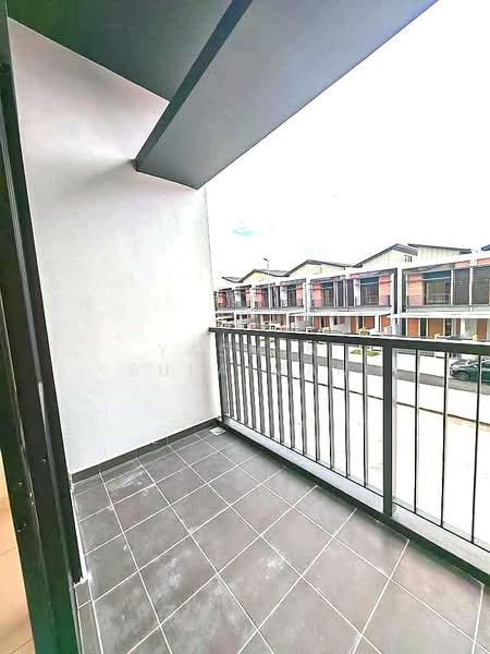 2-storey Terraced House for Sale in Sungai Merab (Dengkil) - Yasmin Sulaiman - Balcony - PropertyGuru.com.my