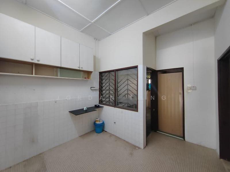 Rumah Teres 1-Tingkat untuk Dijual di Taman Sri Cheras (Cheras) - Jordan Tang - Kitchen - PropertyGuru.com.my