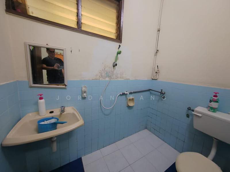 Rumah Teres 1-Tingkat untuk Dijual di Taman Sri Cheras (Cheras) - Jordan Tang - Bathroom - PropertyGuru.com.my