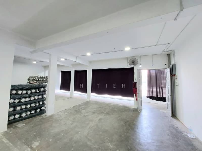 Kedai untuk Disewa di KL City Centre (Kuala Lumpur) - BH Tieh - Interior - PropertyGuru.com.my