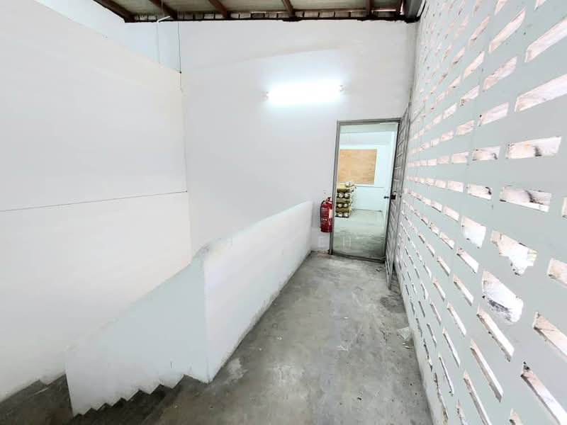 Kedai untuk Disewa di KL City Centre (Kuala Lumpur) - BH Tieh - Interior - PropertyGuru.com.my