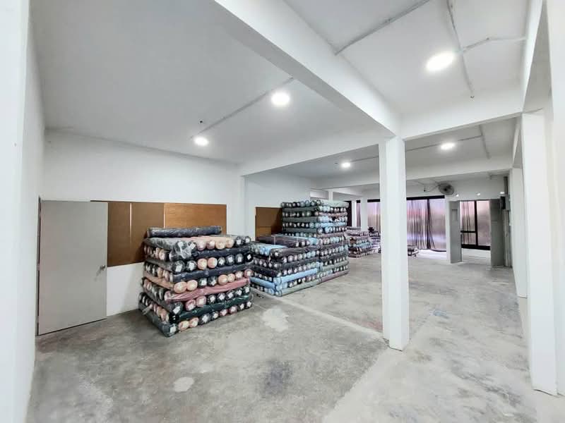 Kedai untuk Disewa di KL City Centre (Kuala Lumpur) - BH Tieh - Interior - PropertyGuru.com.my