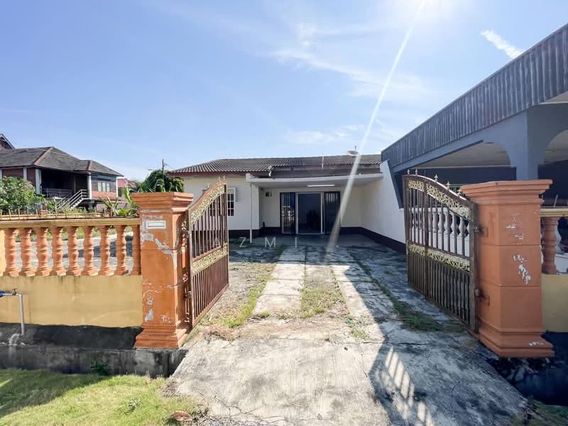 Semi-Detached House for Sale in Kapar (Selangor) - Azmi . - Exterior - PropertyGuru.com.my