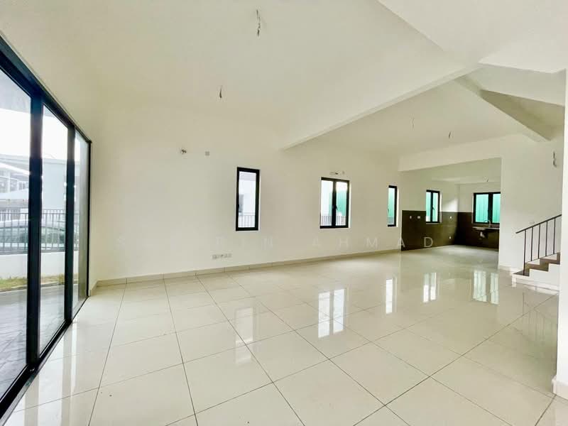Rumah Teres 2 Tingkat untuk Dijual di Klang (Selangor) - Sabirin Ahmad - Living Room - PropertyGuru.com.my