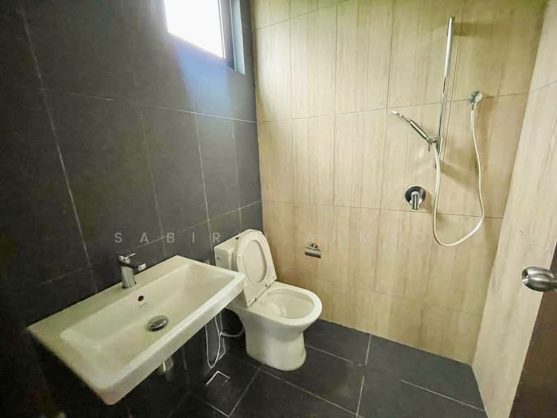 Rumah Teres 2 Tingkat untuk Dijual di Klang (Selangor) - Sabirin Ahmad - Bathroom - PropertyGuru.com.my