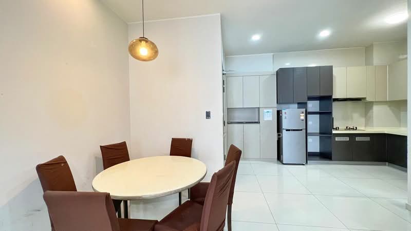 Condominium for Sale at Bay Laurel @ Country Garden Danga Bay - Ellen Yeap - Dining Room - PropertyGuru.com.my
