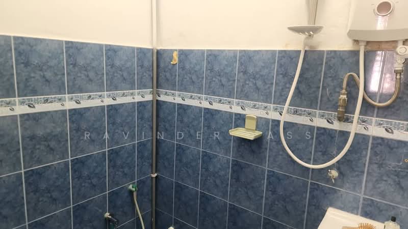 Rumah Banglo untuk Dijual di Bangsar (Kuala Lumpur) - Ravinder Dass - Bathroom - PropertyGuru.com.my