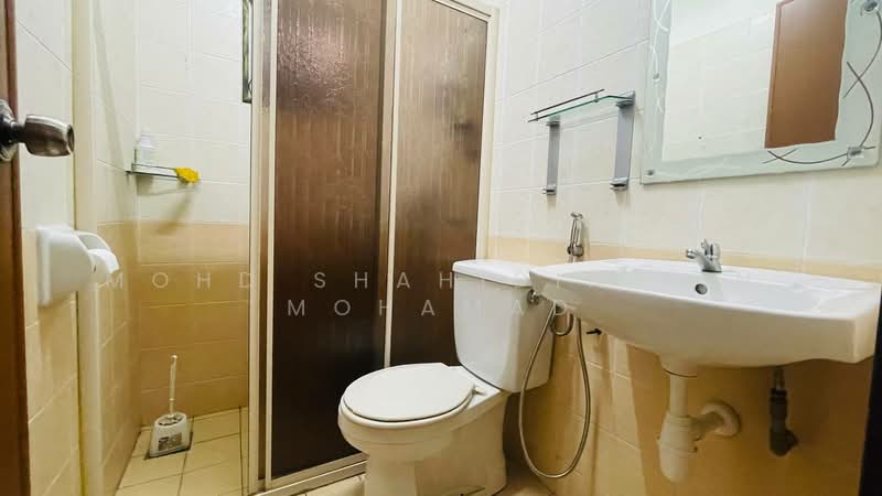 Semi-Detached House for Sale in Taman Setia 2 (Balakong) - Mohd Shahidin Bin Mohamad - Bathroom - PropertyGuru.com.my