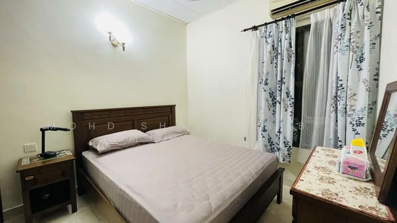 Semi-Detached House for Sale in Taman Setia 2 (Balakong) - Mohd Shahidin Bin Mohamad - Bedroom - PropertyGuru.com.my