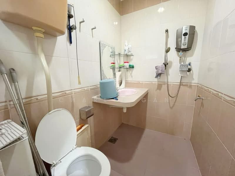 Terraced House for Sale in Shah Alam (Selangor) - Charlie Gan - Bathroom - PropertyGuru.com.my