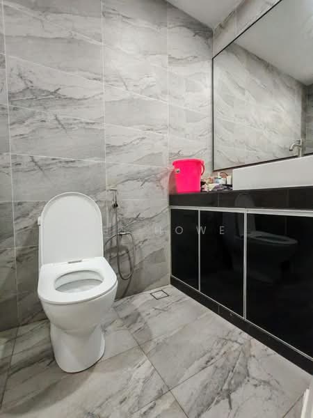 Semi-Detached House for Sale in Taman Bukit Jaya (Ulu Tiram) - Wee Howe - Bathroom - PropertyGuru.com.my