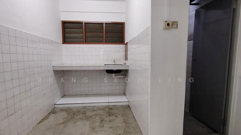 Rumah Flat untuk Dijual di Hilir Kota - Phang Seow Ling - Kitchen - PropertyGuru.com.my