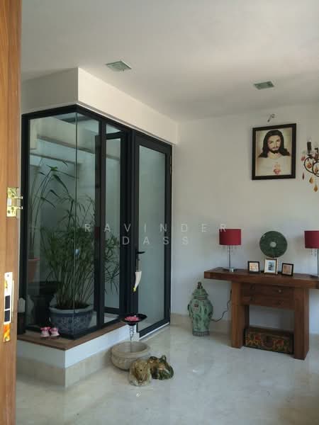 2.5-storey Terraced House for Sale in Bangsar (Kuala Lumpur) - Ravinder Dass - Entrance - PropertyGuru.com.my