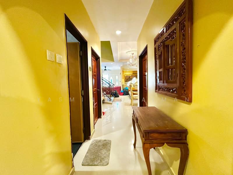 2-storey Terraced House for Sale in Ukay Perdana (Ulu Kelang) - Yasmin Sulaiman - Corridor - PropertyGuru.com.my