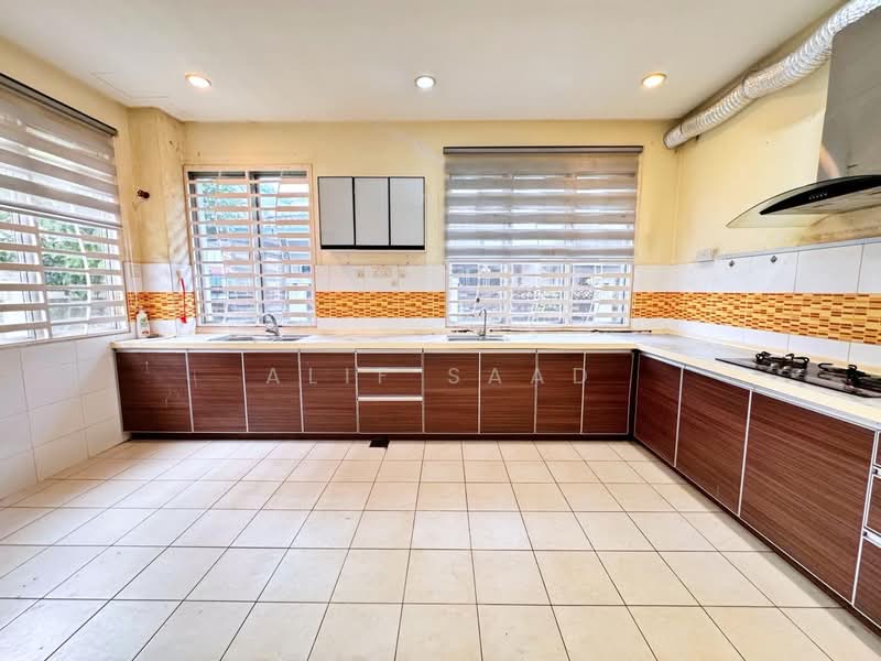 Semi-Detached House for Sale in Bangi (Selangor) - Alif Saad - Kitchen - PropertyGuru.com.my
