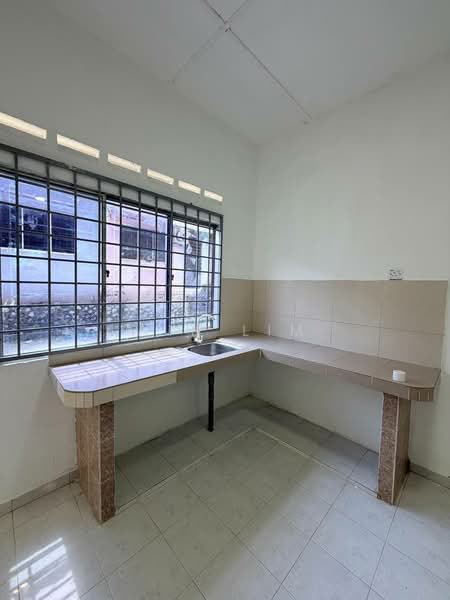 Rumah Teres 1 Tingkat untuk Dijual di Taman Kota Masai (Pasir Gudang) - Win Lim - Kitchen - PropertyGuru.com.my