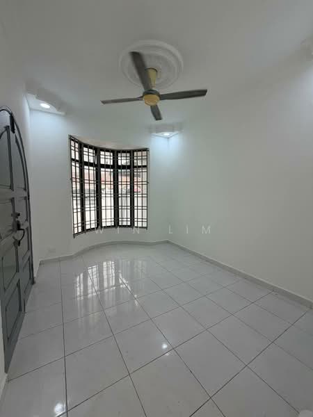 Rumah Teres 1 Tingkat untuk Dijual di Taman Kota Masai (Pasir Gudang) - Win Lim - Living Room - PropertyGuru.com.my