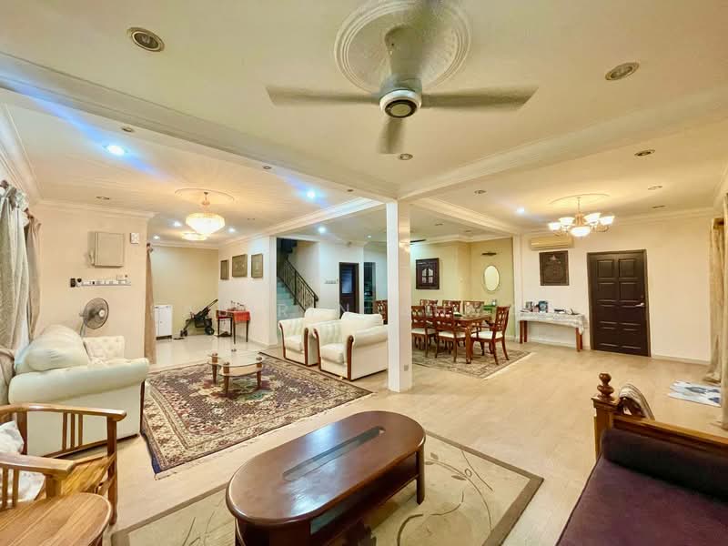 Rumah Teres 2 Tingkat untuk Dijual di Bukit Bandaraya (Shah Alam) - Sabirin Ahmad - Living Room - PropertyGuru.com.my