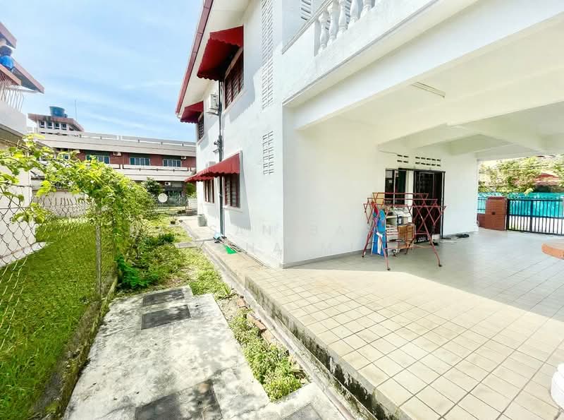 Bungalow for Sale in Seremban (Negeri Sembilan) - Hassan Basri Suhaimi - Exterior - PropertyGuru.com.my