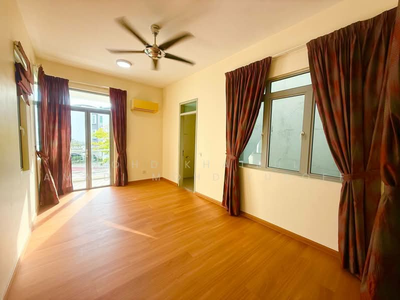 Rumah Teres 3 Tingkat untuk Dijual di Cyberjaya (Selangor) - Mohd Khairul Amadi Mohd Yusoff - Living Room - PropertyGuru.com.my