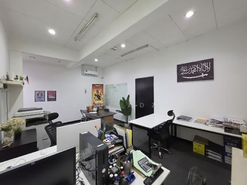 Shop / Office for Sale in Seksyen 13 (Shah Alam) - Johary Adzhar - Interior - PropertyGuru.com.my