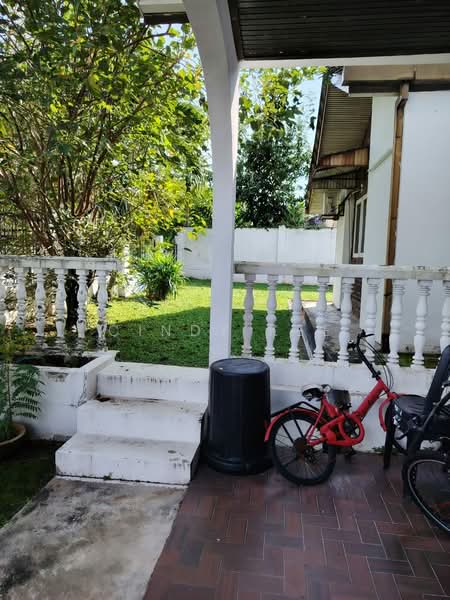 Link Bungalow for Sale in Taman Universiti Ss3 (Petaling Jaya) - Cindy Kee - Exterior - PropertyGuru.com.my
