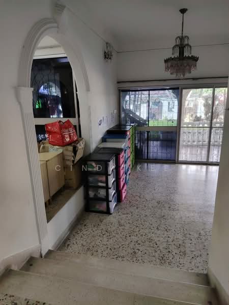 Link Bungalow for Sale in Taman Universiti Ss3 (Petaling Jaya) - Cindy Kee - Entrance - PropertyGuru.com.my