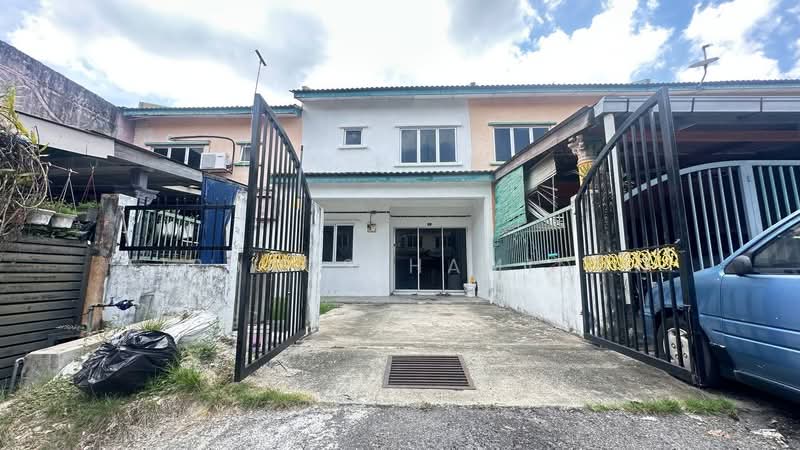 2-storey Terraced House for Sale in Taman Sri Haneco (Semenyih) - Firdaus Hamidun - Exterior - PropertyGuru.com.my