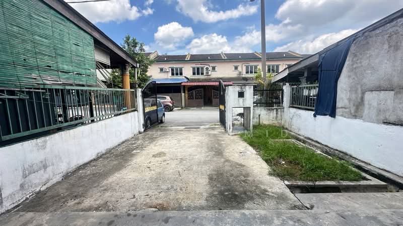 2-storey Terraced House for Sale in Taman Sri Haneco (Semenyih) - Firdaus Hamidun - Exterior - PropertyGuru.com.my