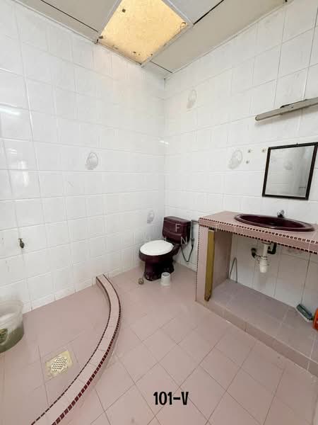 Rumah Teres 2 Tingkat untuk Dijual di Taman Palm Grove (Klang) - Chow Fatt Chin - Bathroom - PropertyGuru.com.my