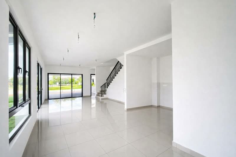 Rumah Teres 2 Tingkat untuk Dijual di Setia Safiro (Cyberjaya) - Iqbal Rafei - Living Room - PropertyGuru.com.my