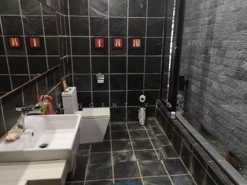 Bungalow for Sale in Taman Ampang Utama (Ampang) - Vincent Yeoh - PropertyGuru.com.my