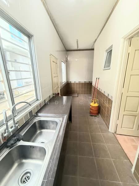 Rumah Teres 2 Tingkat untuk Dijual di Bandar Puteri Puchong (Puchong) - Wendy Chin - Kitchen - PropertyGuru.com.my