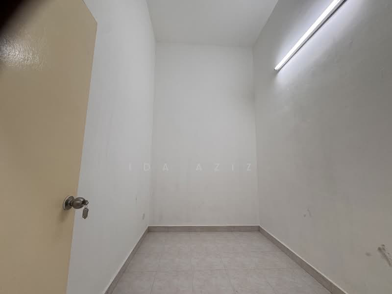 Rumah Teres 2 Tingkat untuk Dijual di Taman Bestari Indah (Ulu Tiram) - Ida Aziz - Interior - PropertyGuru.com.my