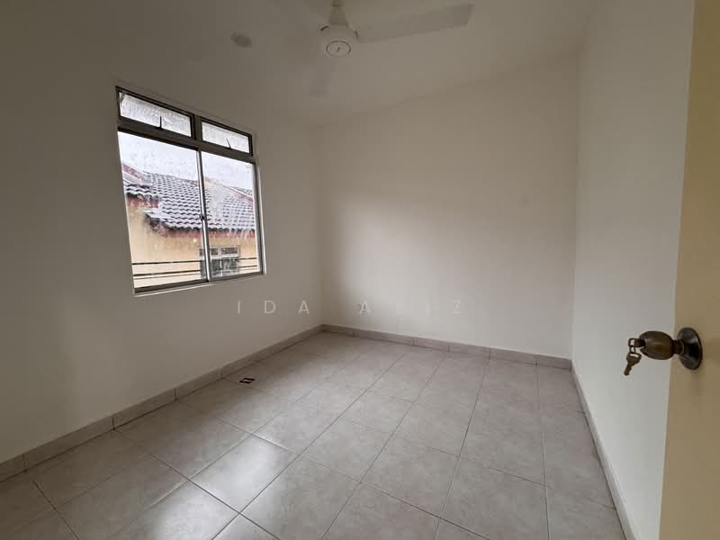 Rumah Teres 2 Tingkat untuk Dijual di Taman Bestari Indah (Ulu Tiram) - Ida Aziz - Interior - PropertyGuru.com.my