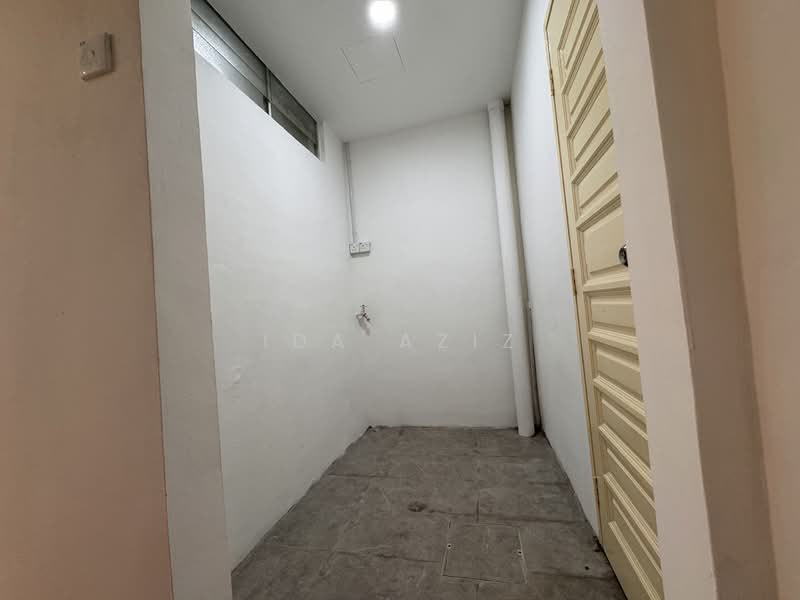 Rumah Teres 2 Tingkat untuk Dijual di Taman Bestari Indah (Ulu Tiram) - Ida Aziz - Interior - PropertyGuru.com.my