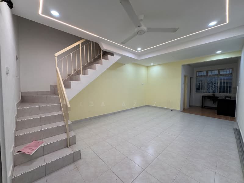 Rumah Teres 2 Tingkat untuk Dijual di Taman Bestari Indah (Ulu Tiram) - Ida Aziz - Interior - PropertyGuru.com.my