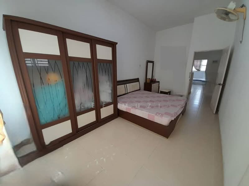 2-storey Terraced House for Sale in Panorama Lapangan Perdana (Ipoh) - Lee Muzi - Bedroom - PropertyGuru.com.my
