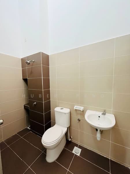 Rumah Teres 2 Tingkat untuk Disewa di Kota Tinggi (Johor) - Hubert Pang - Bathroom - PropertyGuru.com.my