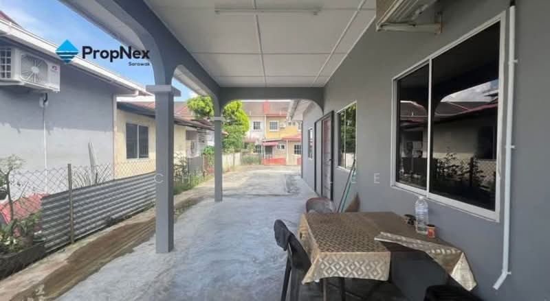1-storey Terraced House for Sale in Kota Samarahan (Sarawak) - Cherry Lee - Exterior - PropertyGuru.com.my