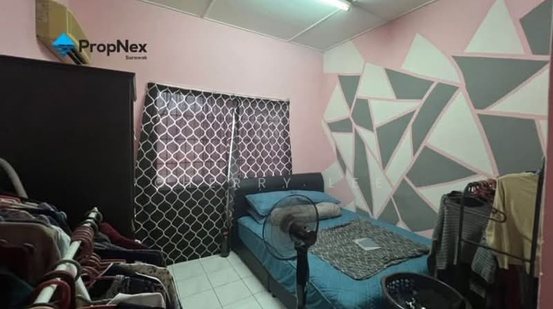 1-storey Terraced House for Sale in Kota Samarahan (Sarawak) - Cherry Lee - PropertyGuru.com.my