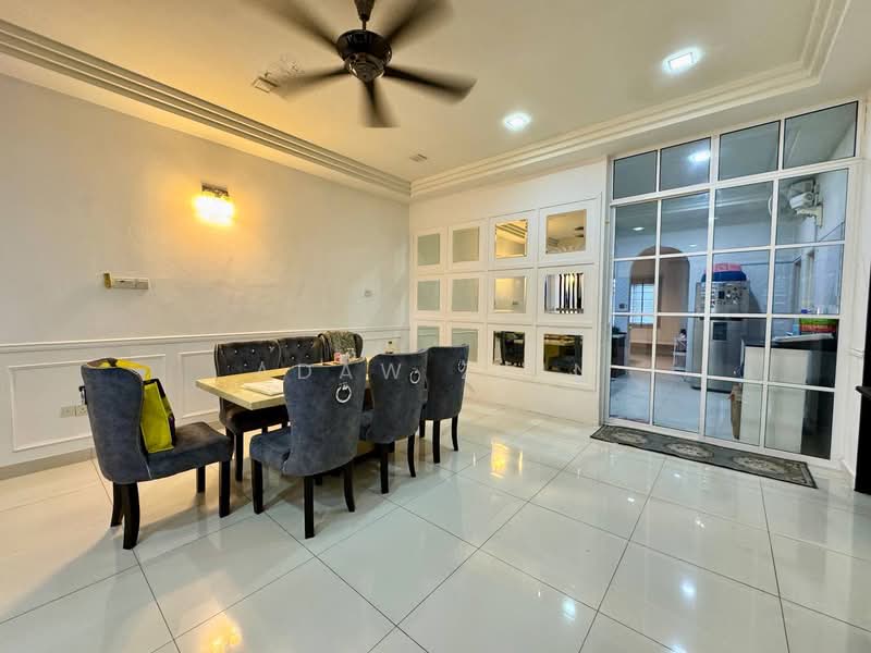 2-storey Terraced House for Sale in D'Kayangan (Shah Alam) - Adaw Zain - Dining Room - PropertyGuru.com.my