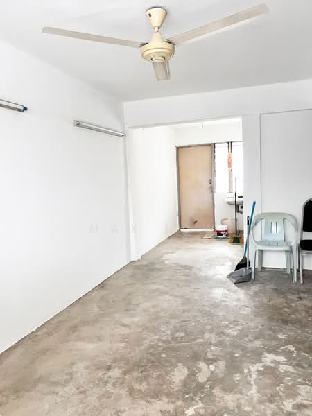 Flat for Sale at Flat Pandan Indah 3/3 - Max Low - Interior - PropertyGuru.com.my