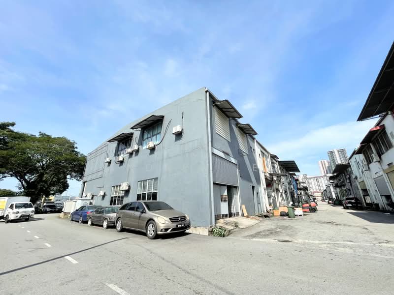 Kilang untuk Disewa di Taman Perindustrian Bukit Serdang (Seri Kembangan) - Andrew Lee - Exterior - PropertyGuru.com.my