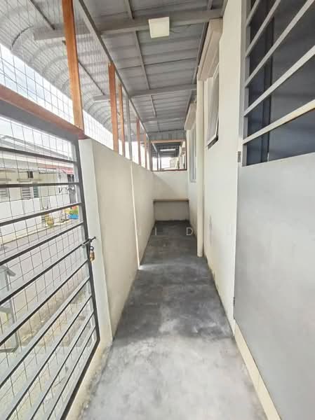 Rumah Teres 1 Tingkat untuk Disewa di Iringan Bayu (Seremban) - Rohani Daud - Corridor - PropertyGuru.com.my