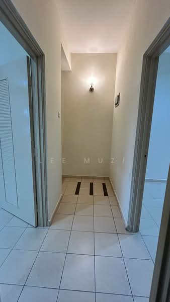 2-storey Terraced House for Sale in Bandar Seri Botani (Simpang Pulai) - Lee Muzi - Corridor - PropertyGuru.com.my