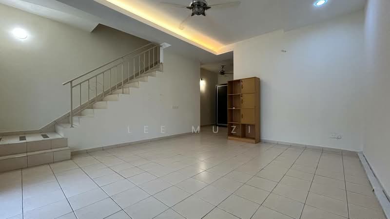 2-storey Terraced House for Sale in Bandar Seri Botani (Simpang Pulai) - Lee Muzi - Living Room - PropertyGuru.com.my