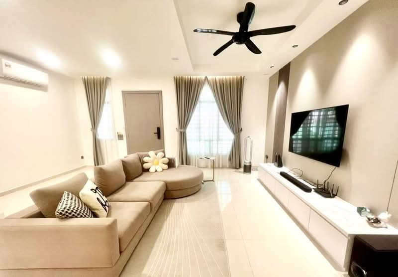 2-storey Terraced House for Sale in Setia Tropika (Johor Bahru) - Yik Tat - Living Room - PropertyGuru.com.my