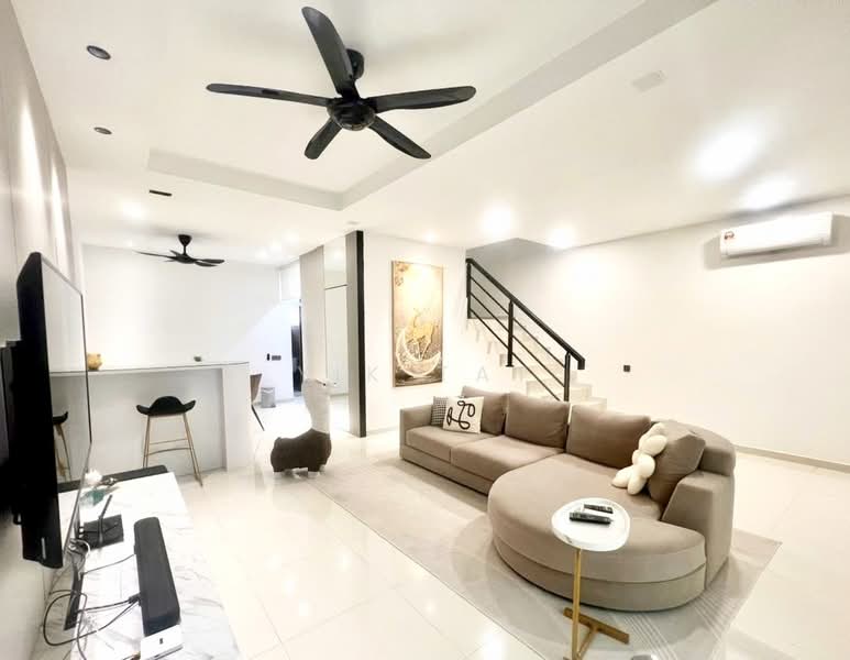 2-storey Terraced House for Sale in Setia Tropika (Johor Bahru) - Yik Tat - Living Room - PropertyGuru.com.my