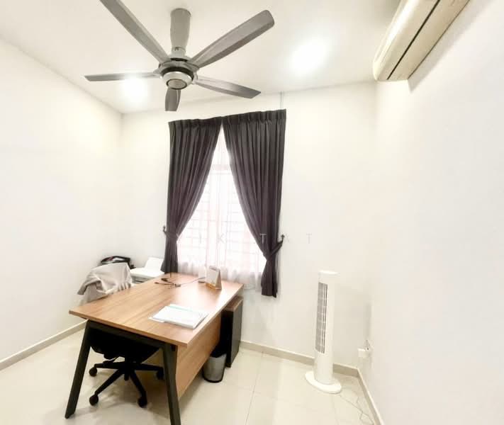2-storey Terraced House for Sale in Setia Tropika (Johor Bahru) - Yik Tat - Study - PropertyGuru.com.my